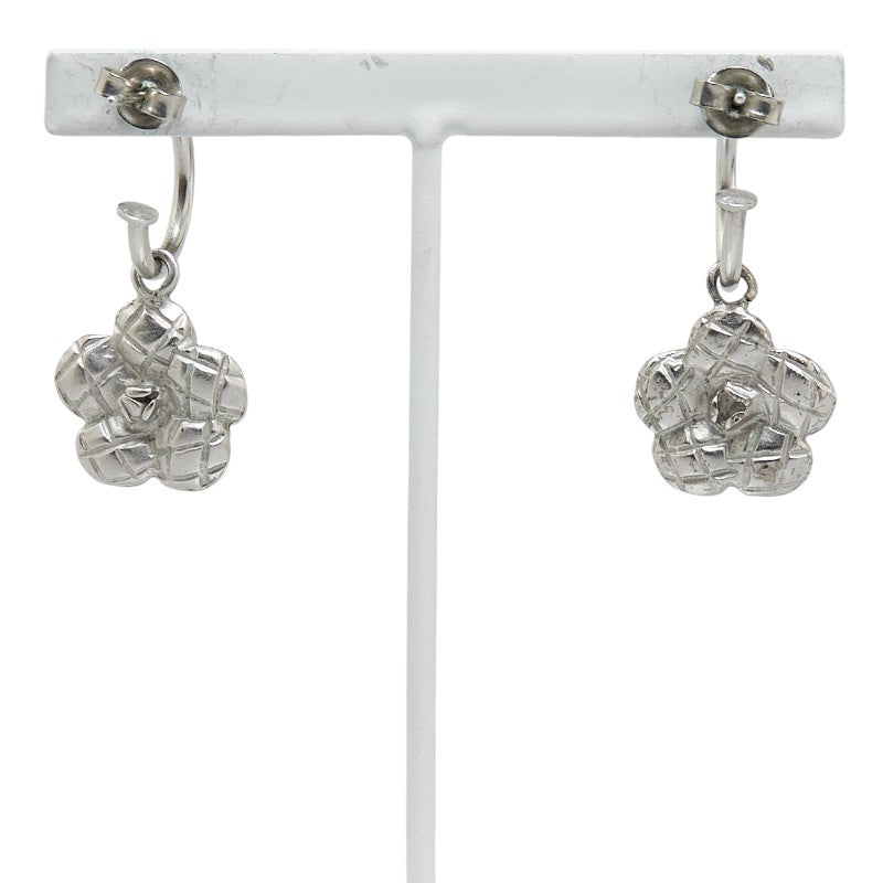 Chanel Camellia Silver Metal Earrings in Very Good Condition