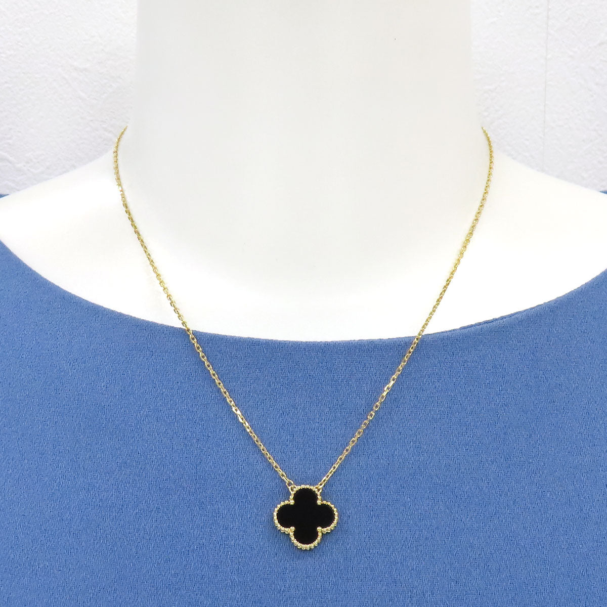 Van Cleef & Arpels Onyx K18YG Vintage Alhambra Necklace