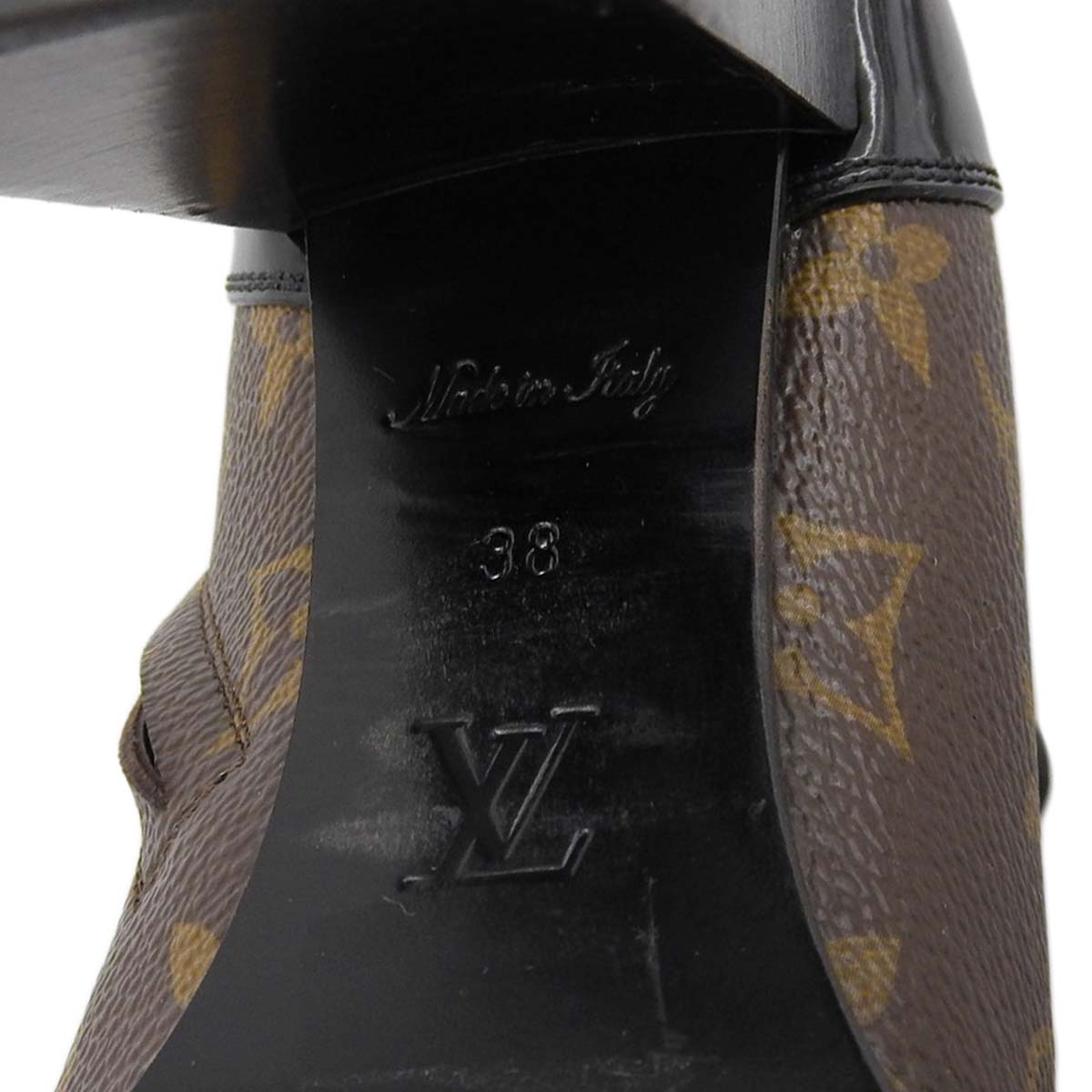 Louis Vuitton Monogram Ankle Boots 1A2Y7W