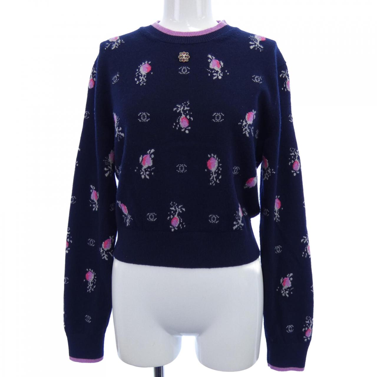 Chanel 100 Percent Cashmere Knitwear