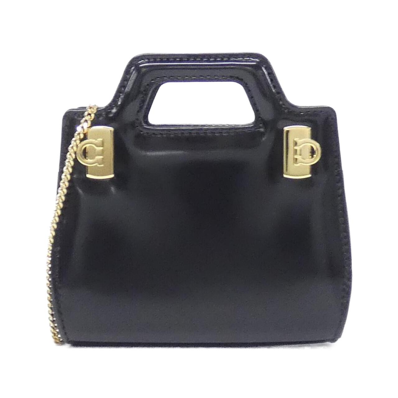 Salvatore Ferragamo Leather Shoulder Bag