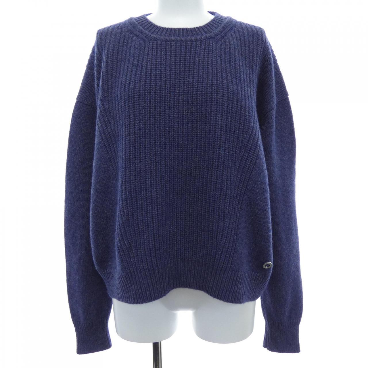 Hermes Canadian Button Cashmere Knitwear