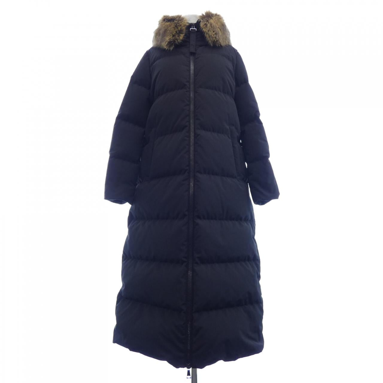 Moncler GUIMAUVE Down Coat
