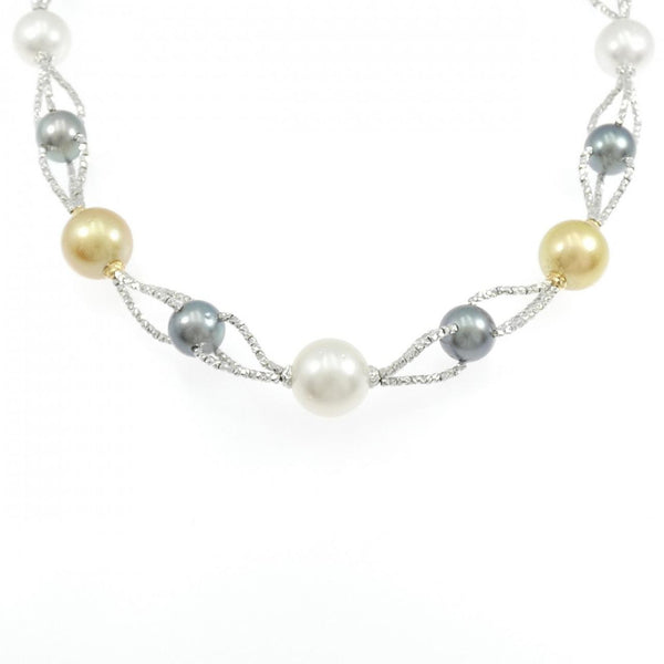 Au750 White South Sea Black Pearl Necklace