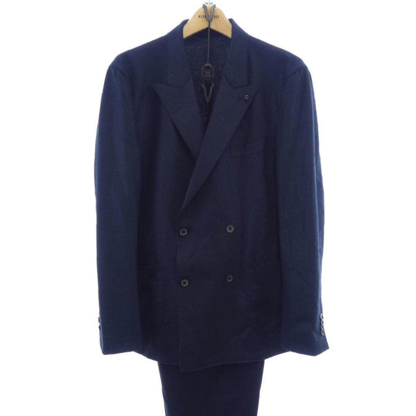 AOURE Suit