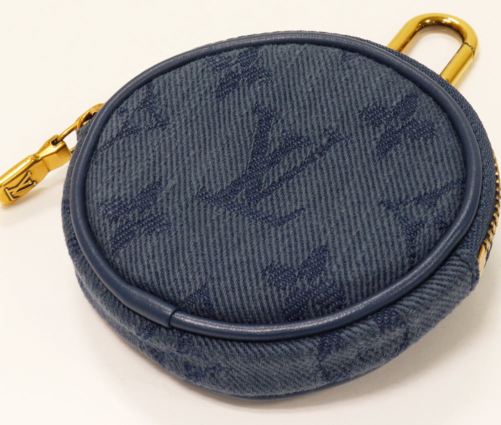 Louis Vuitton Monogram Denim Round Coin Purse M68290 Blue ref.1039821 -  Joli Closet