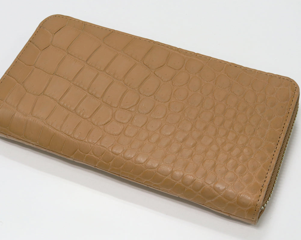 Crocodile Round Zipper Long Wallet Beige Brown in Pristine Condition