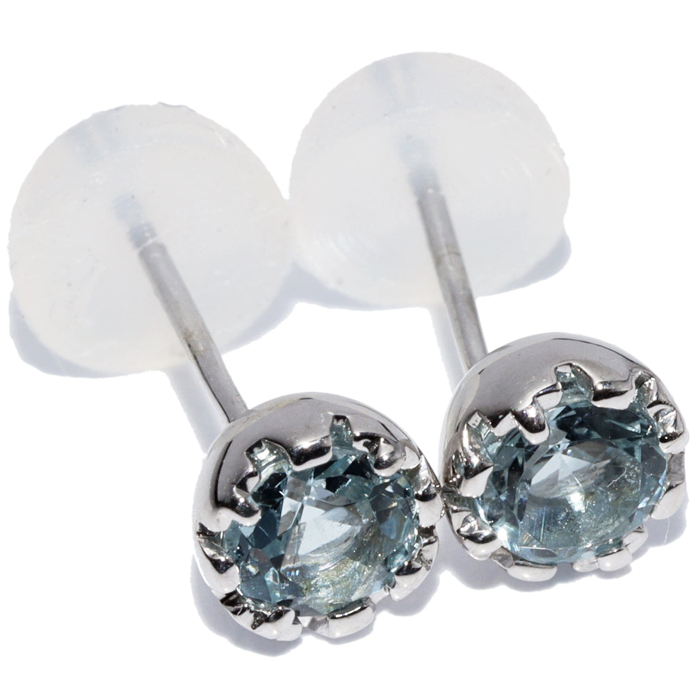 K18WG Aquamarine Earrings in Great Condition