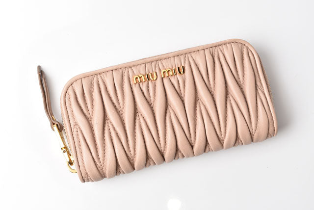 Miu Miu MATELASSE Leather Key Case 5M0604