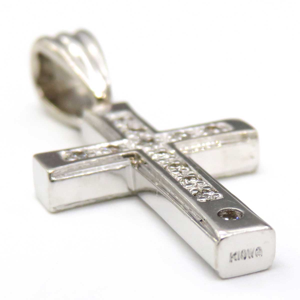 K18WG Diamond Cross Pendant Top