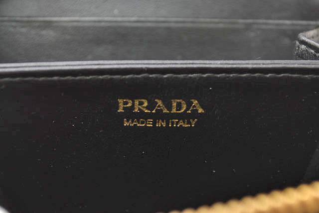 Prada Mini Wallet VITELLO MOVE Leather Black in Great Condition