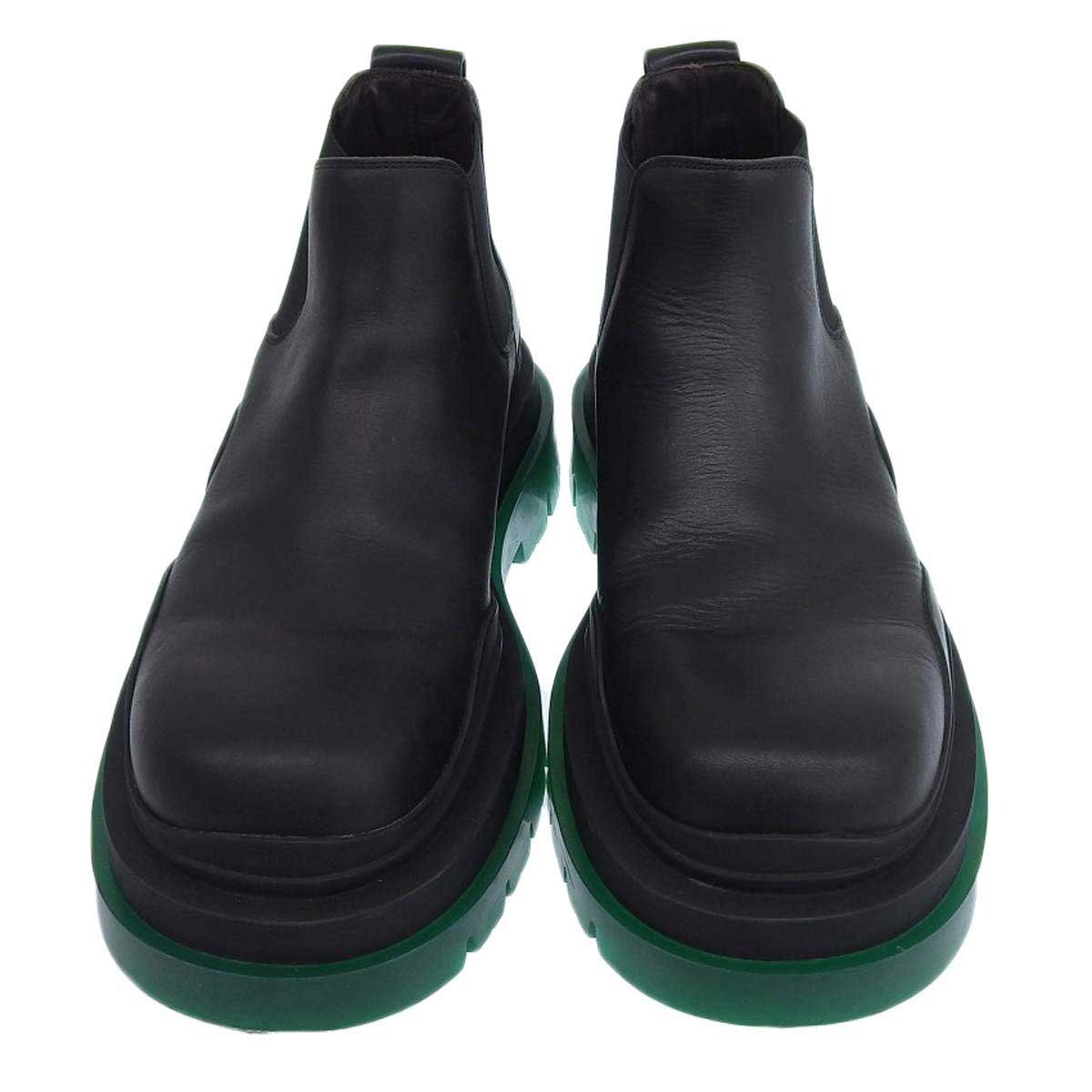 Bottega Veneta Leather Chelsea Boots Black Green