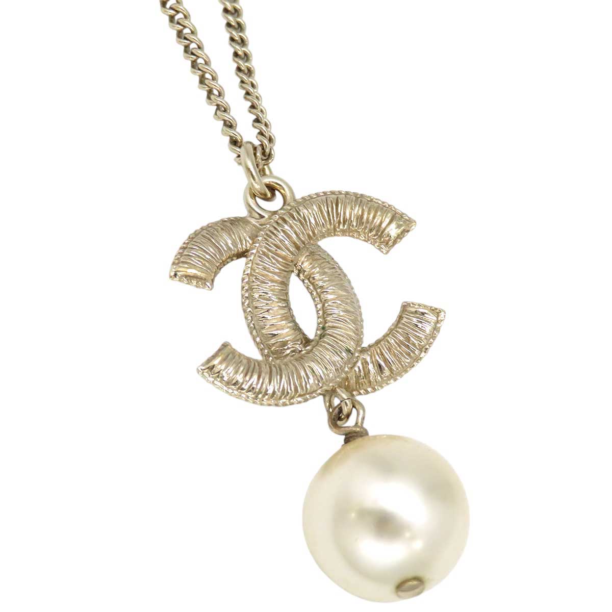 Chanel Metal Cotton Pearl Necklace