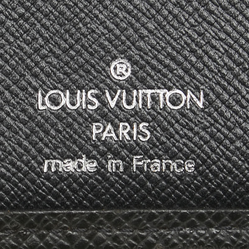 Louis Vuitton Taiga Leather Bifold Wallet M30392