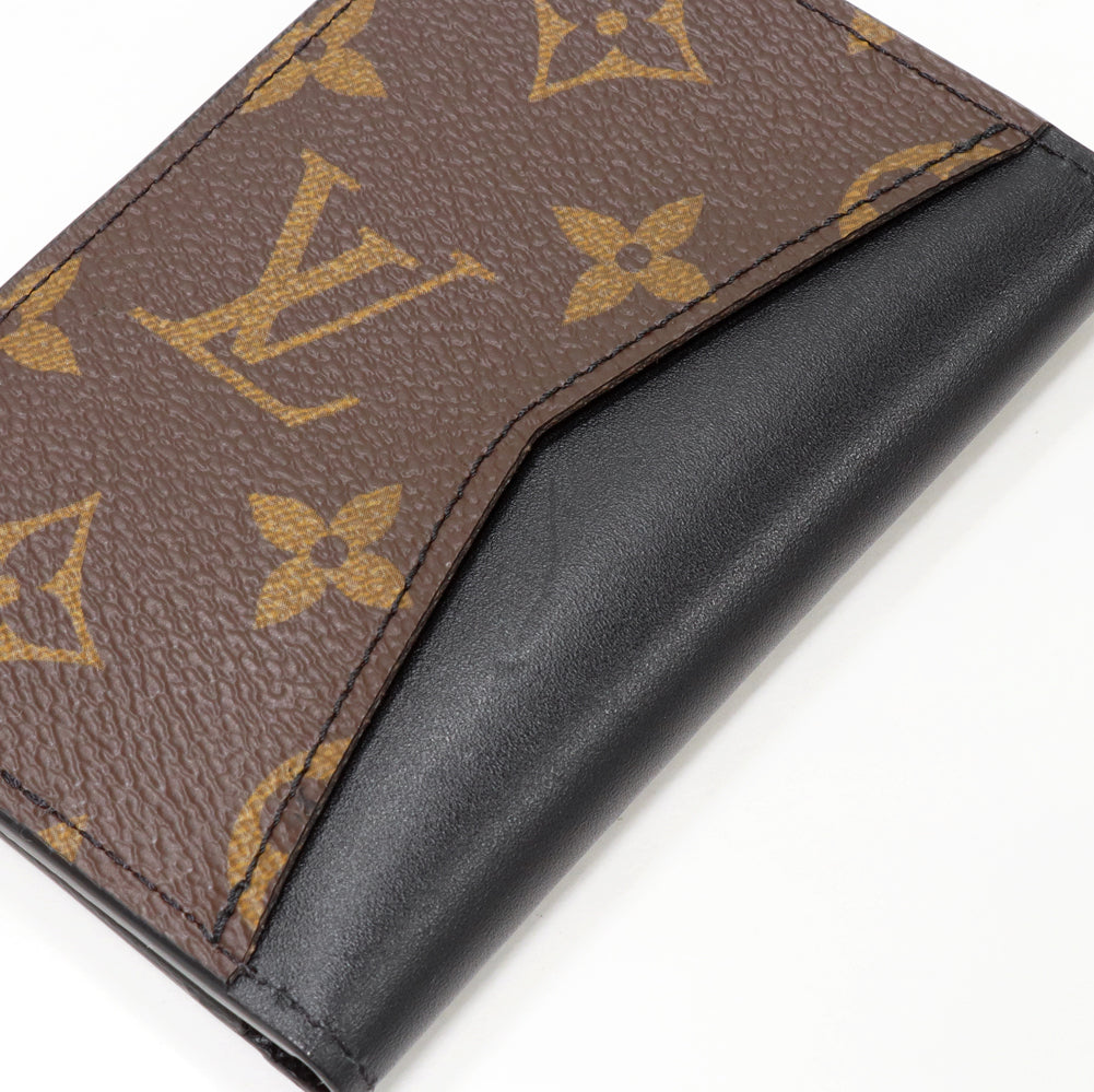 Louis Vuitton Monogram Card Case M60111