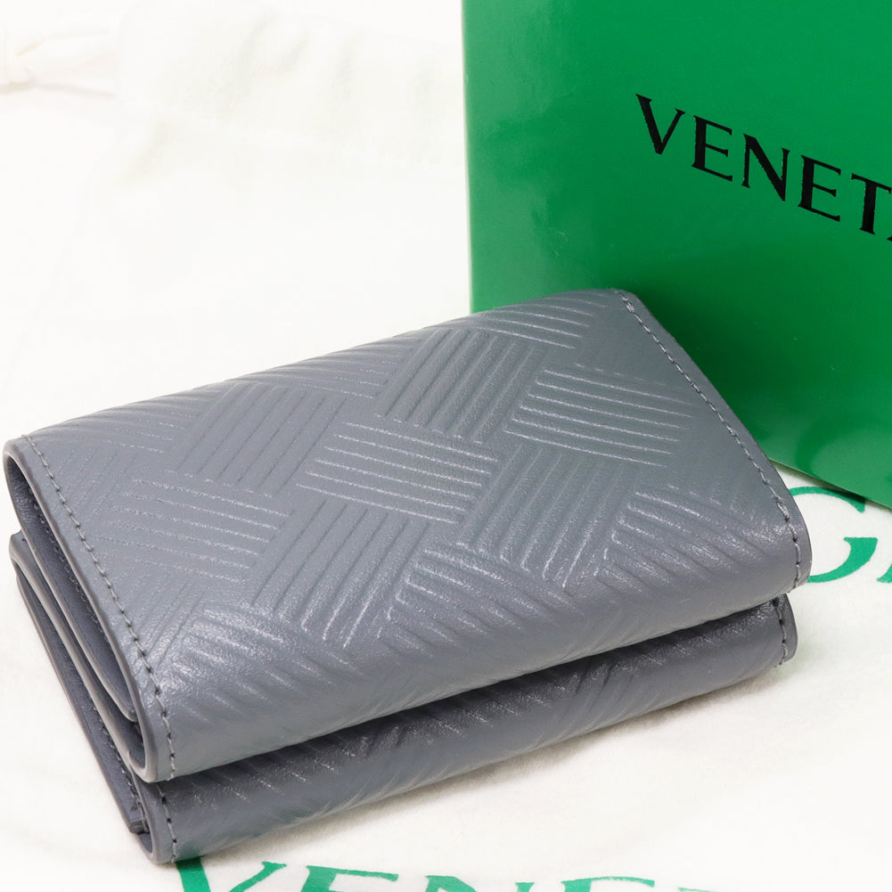 Bottega Veneta Tri-Fold Wallet Calf Leather Compact in Pristine Condition