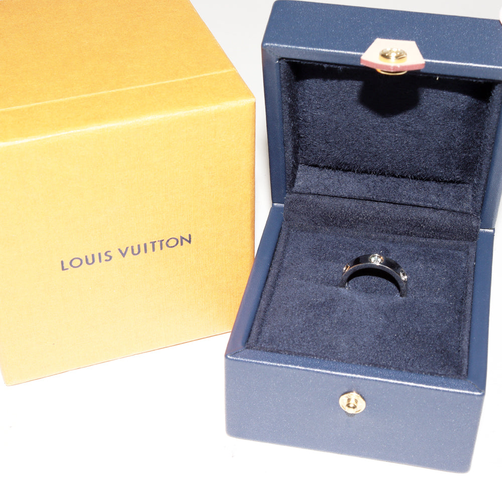 Louis Vuitton K18WG Diamond Ring Q9A03E in Great Condition