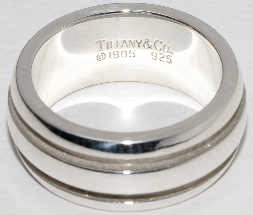 Tiffany & Co Atlas Grooved Double Line Ring SV 14 in Great Condition