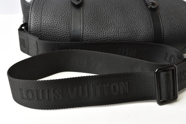 Louis Vuitton Christopher Messenger Bag M58476 Black Taurillon Leather in Pristine Condition