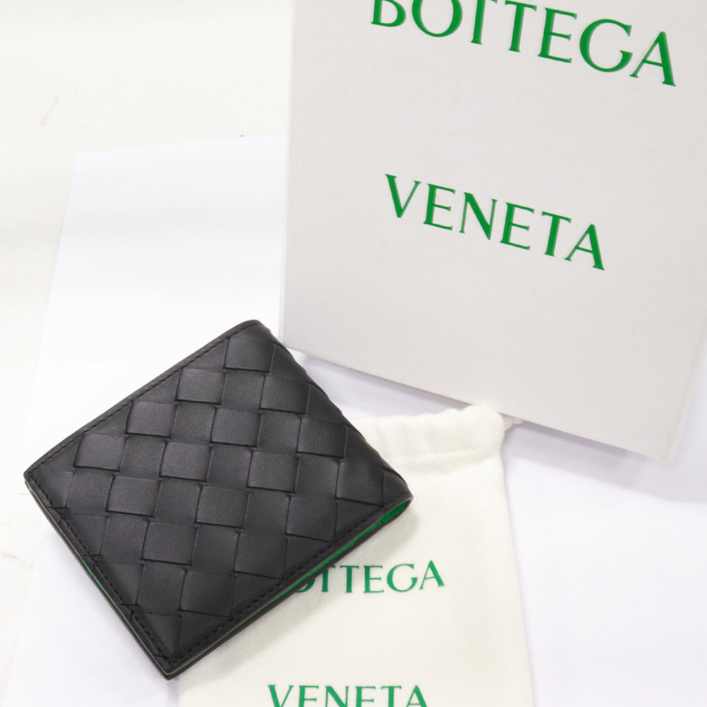 Bottega Veneta Intrecciato Calf Bifold Wallet Black/Green in Pristine Condition