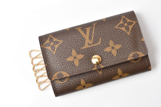 Louis Vuitton Monogram Canvas Key Case M62630 in Pristine Condition