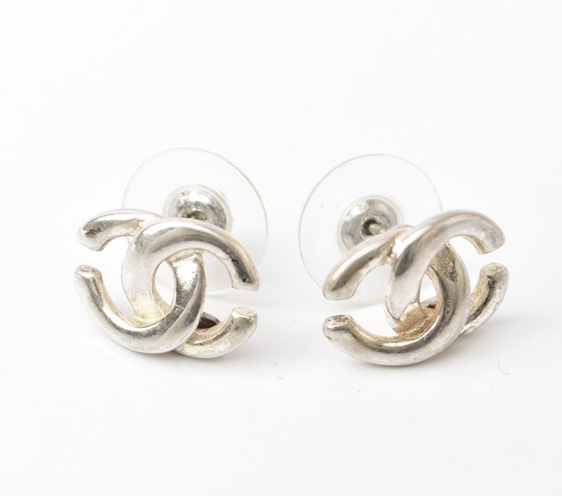 Chanel Silver CC Earrings in Great Condition