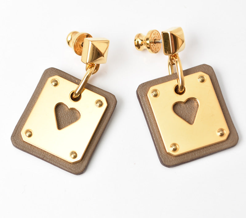 Hermes Swift Leather Earrings As de Coeur Beige Gold