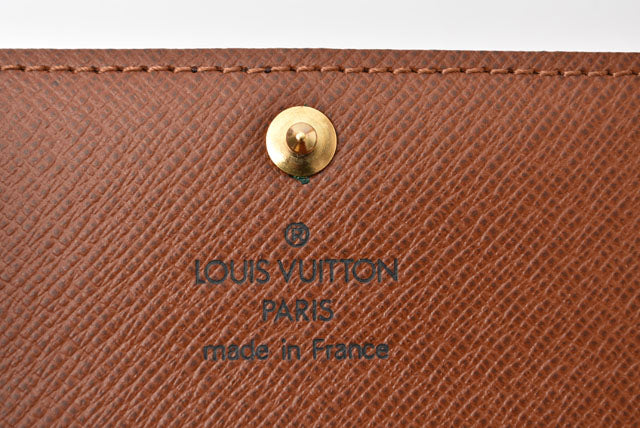 Louis Vuitton Monogram Canvas Key Case M62630 in Pristine Condition