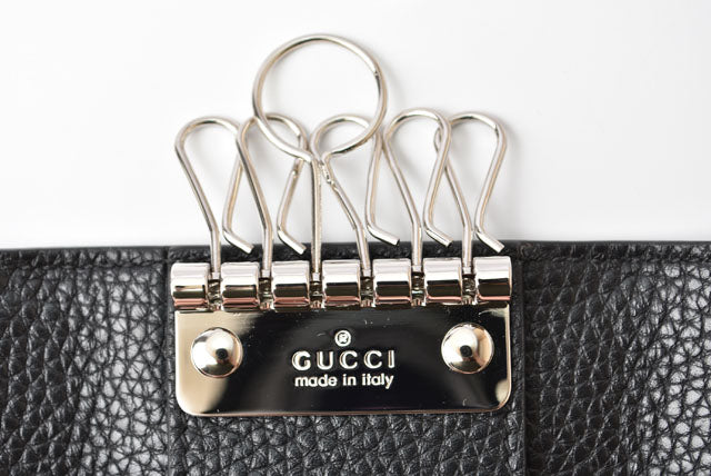 Gucci Leather Key Case/Key Holder Black/Silver in Great Condition