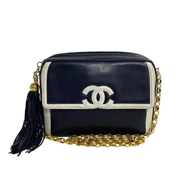 Chanel CC Flap Camera Bag Leather Crossbody Bag in Very Good Condition