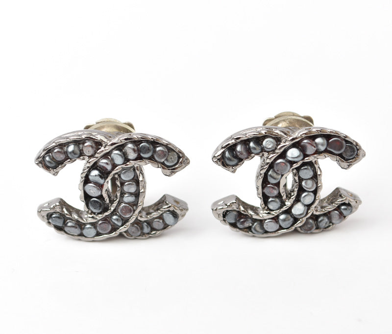 Chanel Metal Earrings Clip-On/Stud in Great Condition