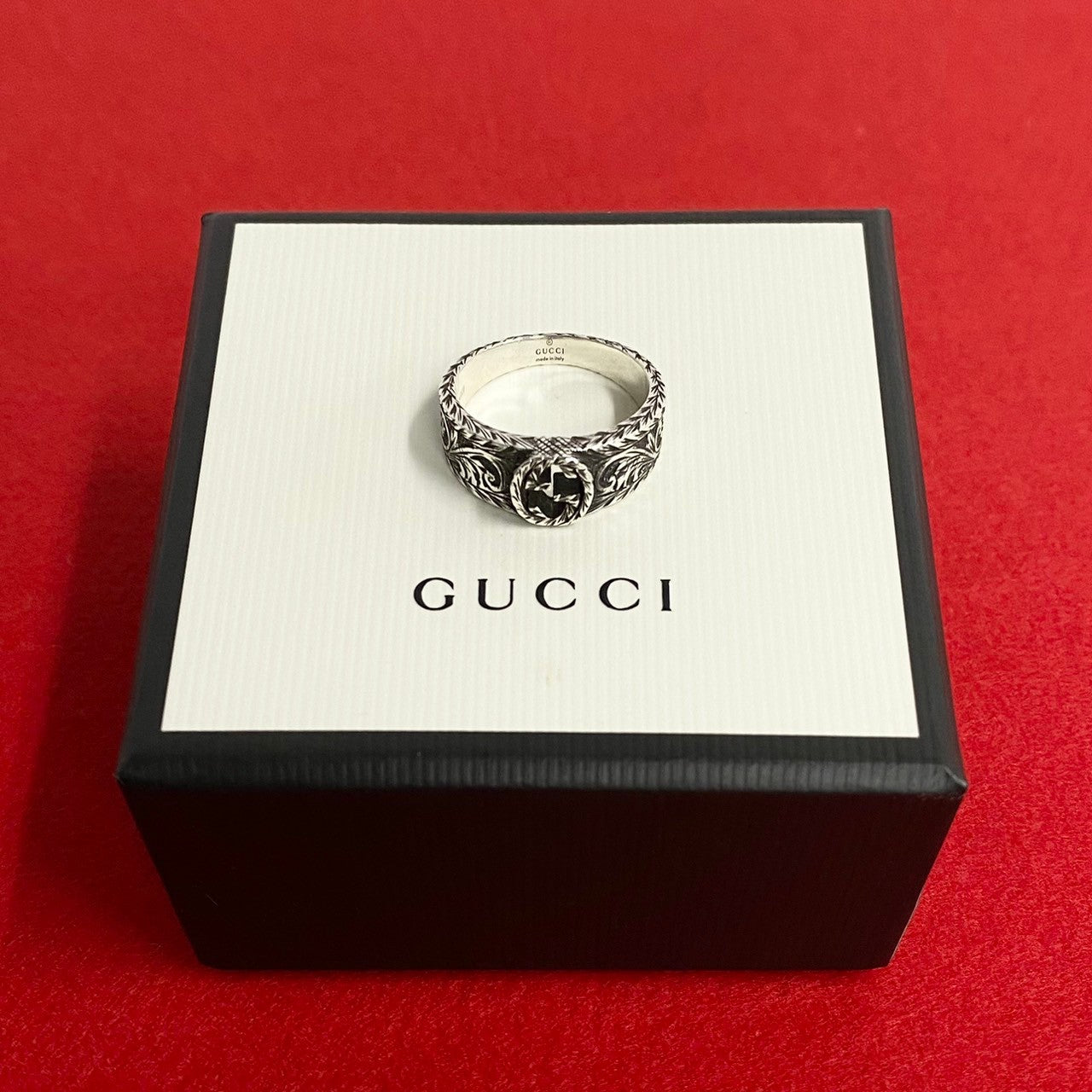 Gucci Silver Interlocking G Ring  Metal Ring in Very Good Condition