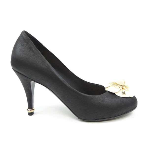 Chanel SUPPLE calfskin pumps