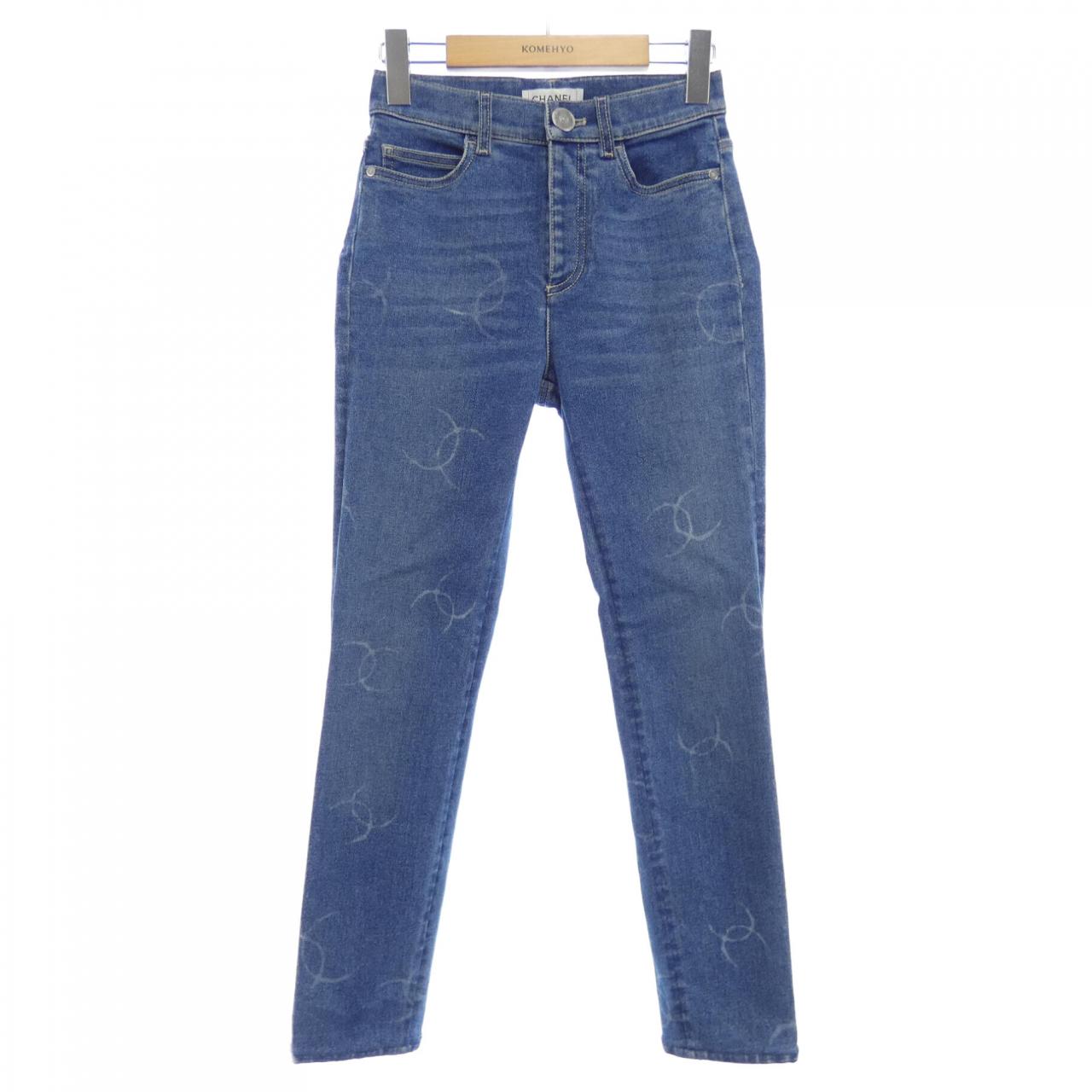 Chanel P64935V61007 Jeans