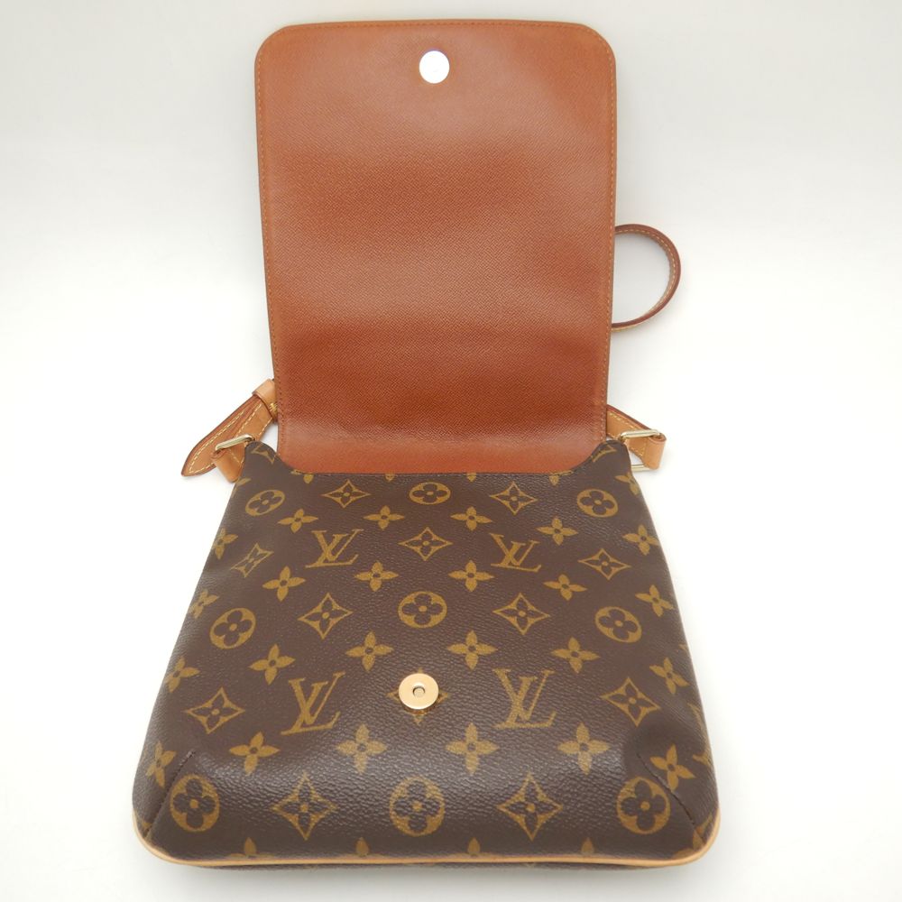 Louis Vuitton Musette Salsa Short Shoulder Bag