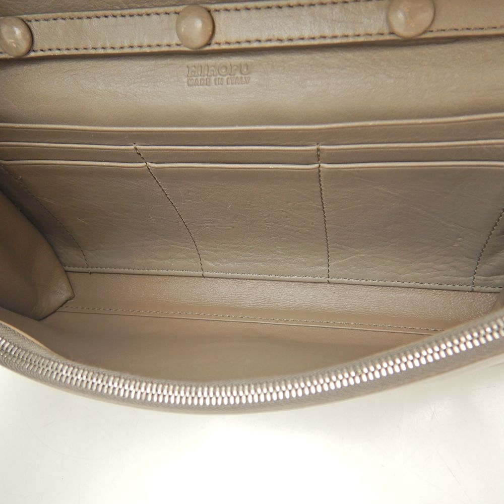 HIROFU Leather Shoulder Bag Beige