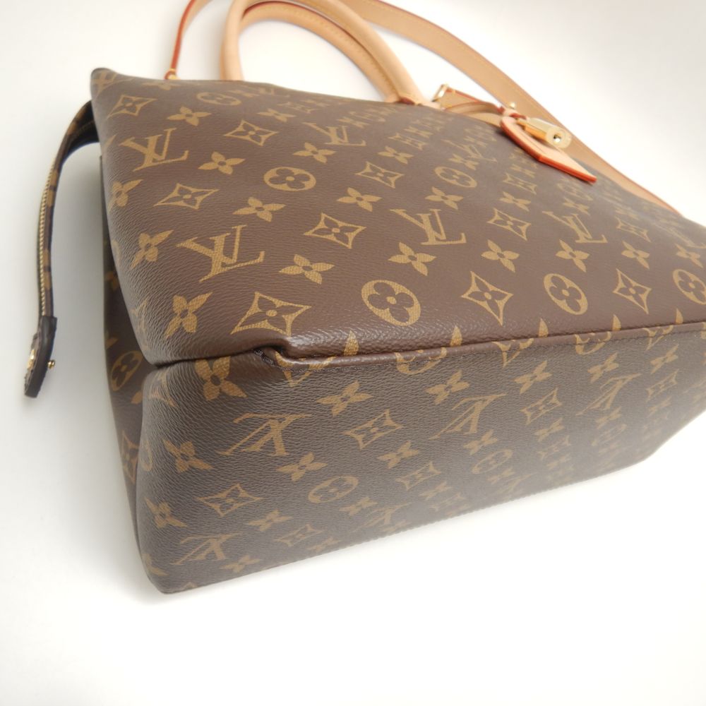 Louis Vuitton Monogram Grand Palais MM Handbag