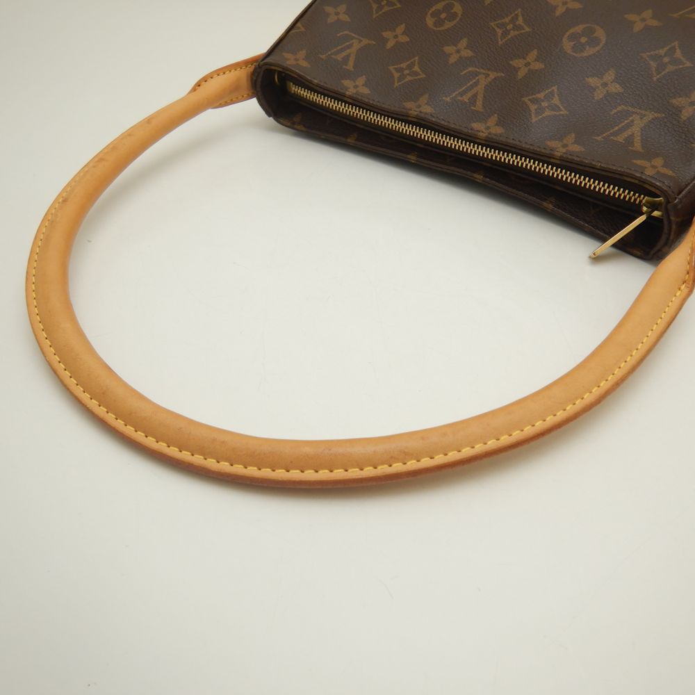 Louis Vuitton Looping MM Shoulder Bag M51146