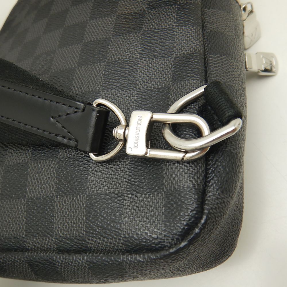 Louis Vuitton Damier Graphite Sling Bag N41719