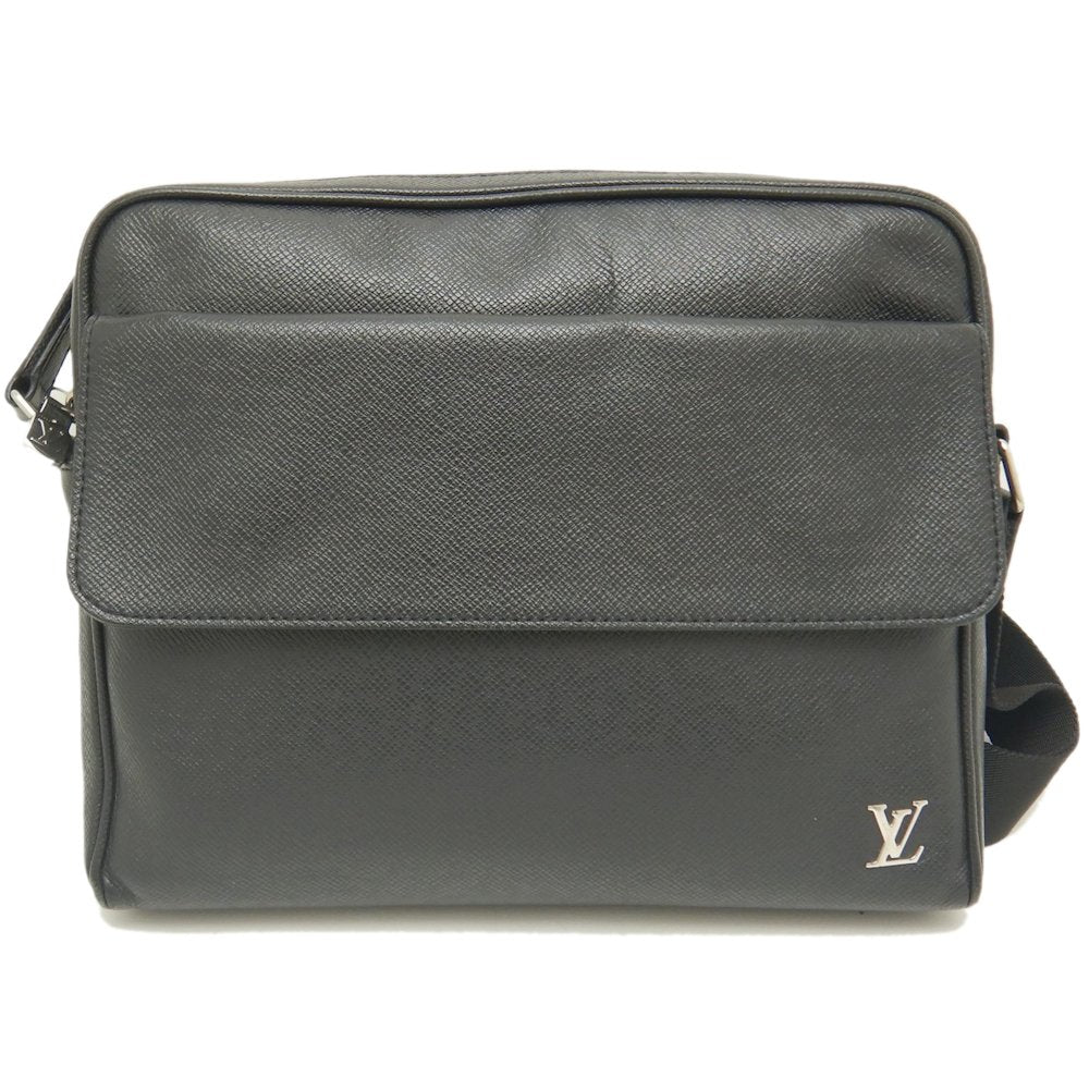 Louis Vuitton Taiga Alex Messenger Bag M30260