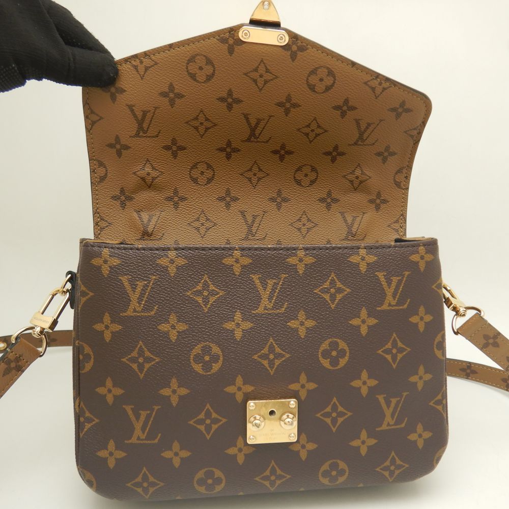 Louis Vuitton Monogram Reverse Pochette Metis MM