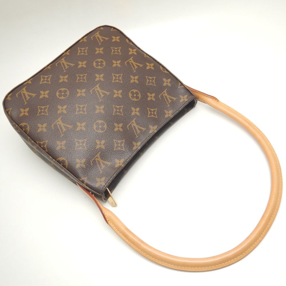 Louis Vuitton Looping MM Shoulder Bag M51146