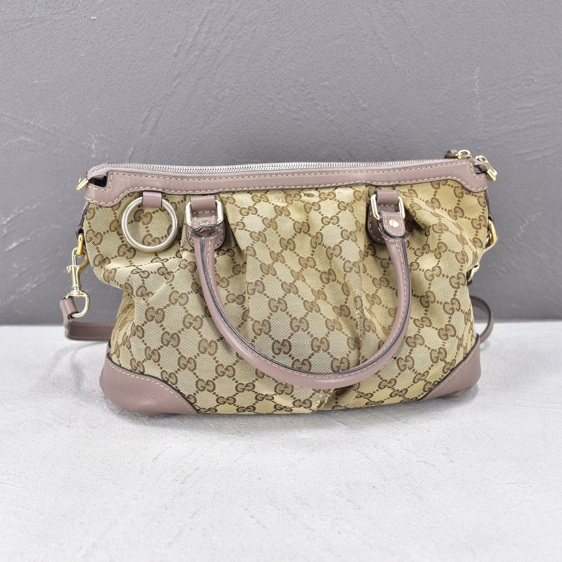 Gucci GG Canvas Sukey Handbag Canvas Handbag 247902