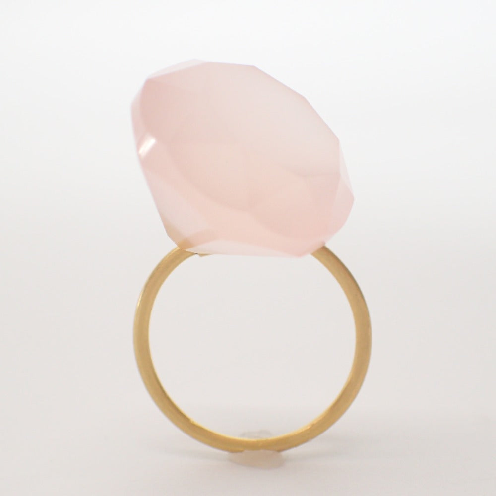 LuxUness  Etsuko Sonobe Stunning R230 K20YG/Rose Quartz Size 11 Accessory Gemstones Ring in Great Condition