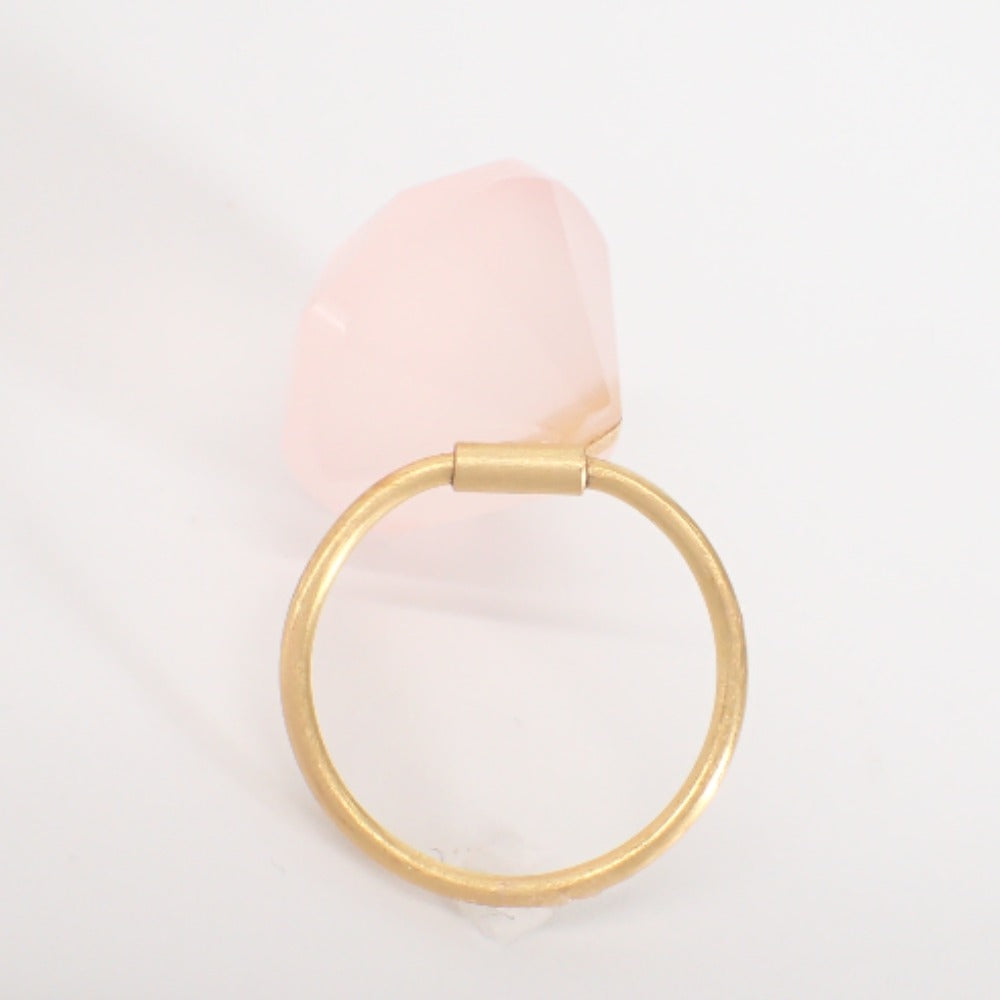 LuxUness  Etsuko Sonobe Stunning R230 K20YG/Rose Quartz Size 11 Accessory Gemstones Ring in Great Condition