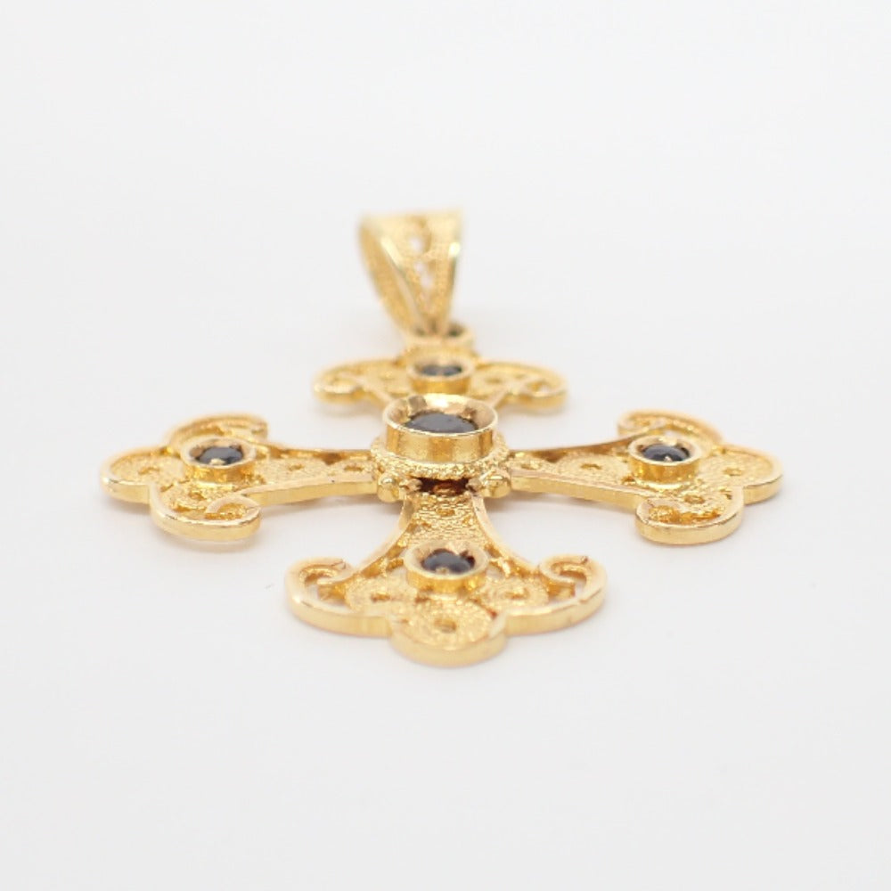 LuxUness  RIZ JEWELRY Gorgeous 750 Gold Cross Design Gemstones Other in Great Condition