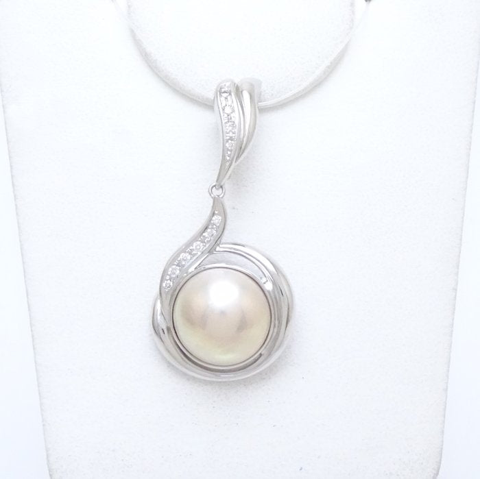 TASAKI Pearl Pendant Top Diamond 0.10ct K14WG