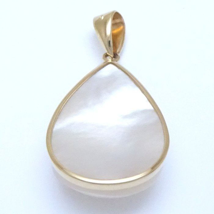 Tasaki Mabe Pearl Pendant K18YG Gold