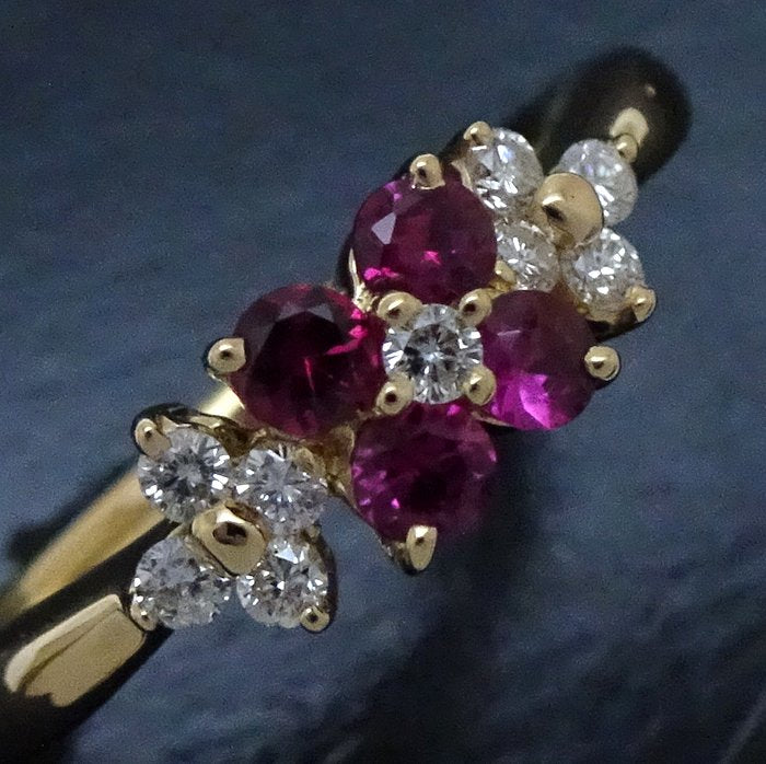 Valentino Flower Motif Ring Ruby Diamond K18YG