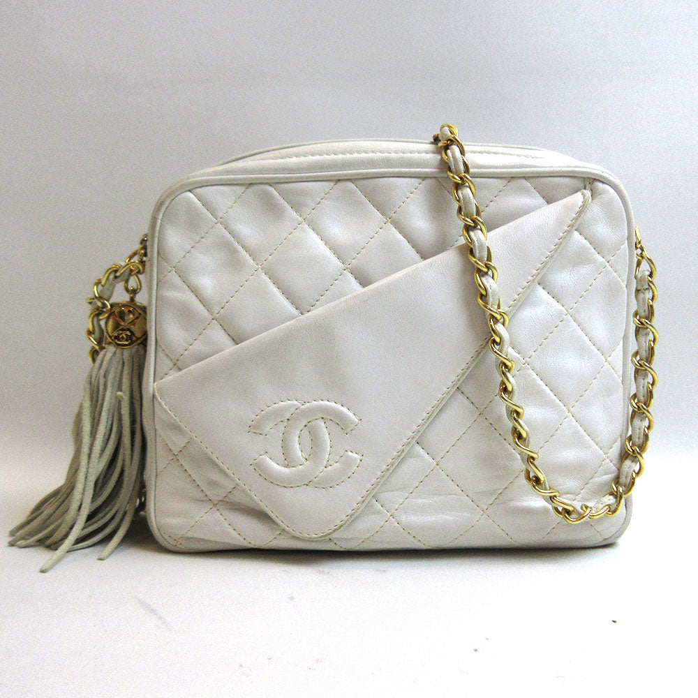 Chanel Lambskin Chain Shoulder Bag White Gold Hardware in Very Good Condition